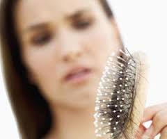 Èeose Saç Dökülmesine Karşı Yağlı Saçlar Şampuan 300ml :